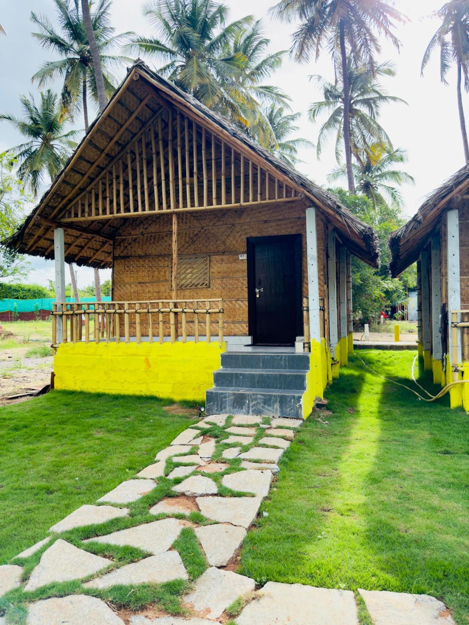 Tamarind Tree Way Side Amenities Hotel Hospet Buitenkant foto