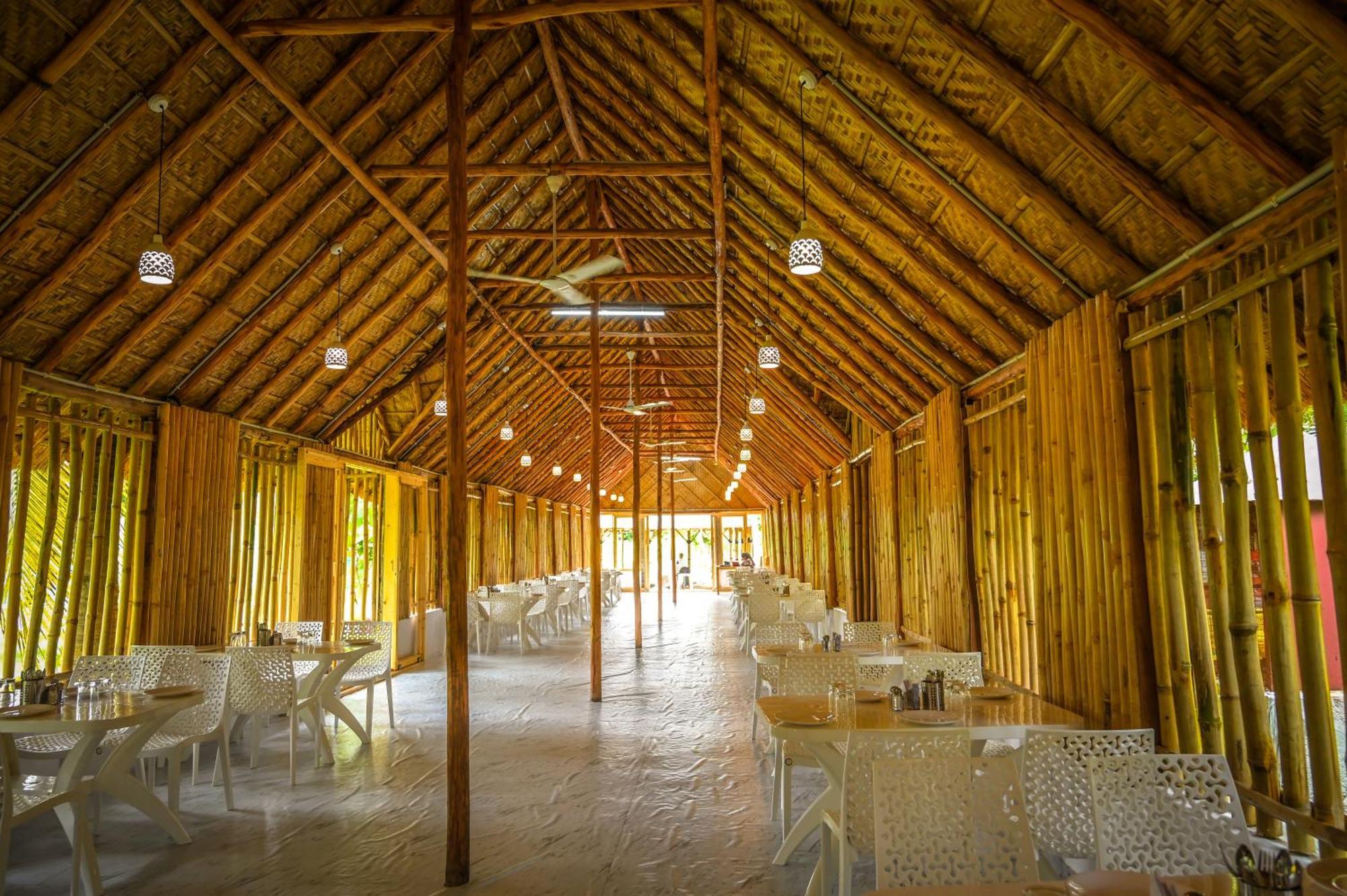 Tamarind Tree Way Side Amenities Hotel Hospet Buitenkant foto