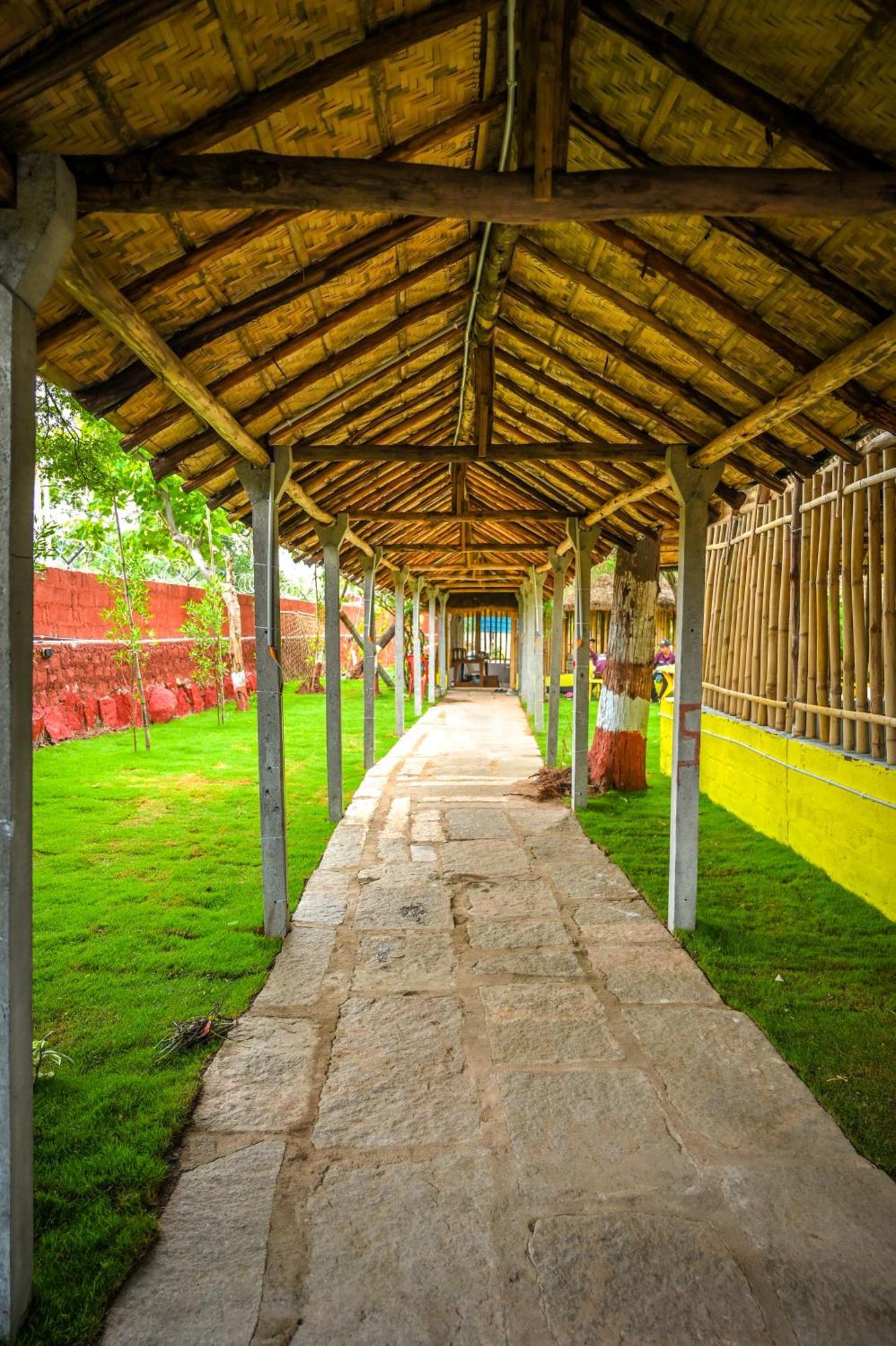 Tamarind Tree Way Side Amenities Hotel Hospet Buitenkant foto